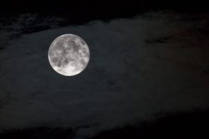 Super Mooon